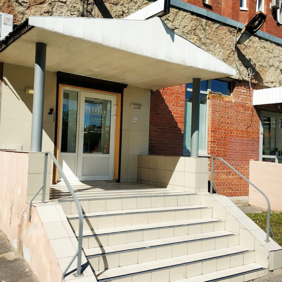 Первая стоматология на Авиаконструкторов